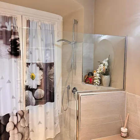 דירה A Due Passi Dal Teatro