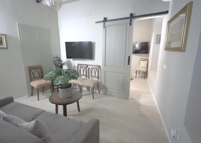 A Due Passi Dal Teatro * 제노바