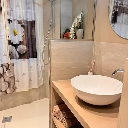 A Due Passi Dal Teatro * 热那亚